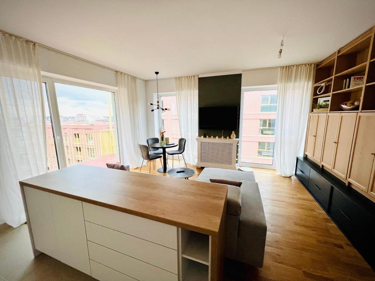 Exquisite - Two Bedroom Apartment Bucharest Exterior photo